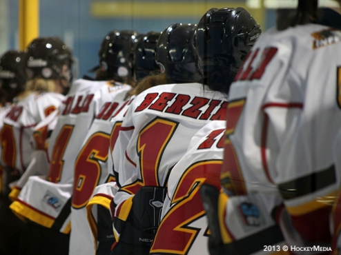 Tým Calgary Inferno představil nové rudé dresy