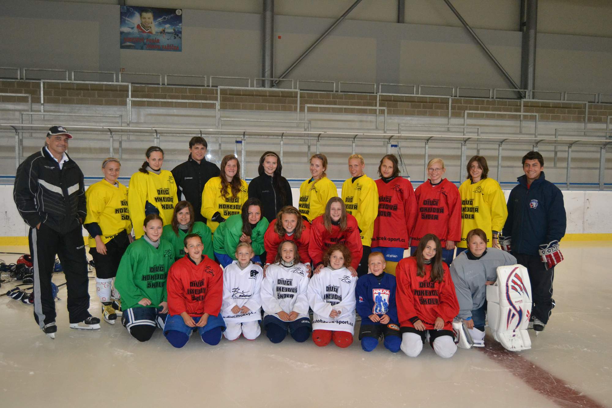 LETNÍ DÍVČÍ HOKEJOVÁ ŠKOLA 2014